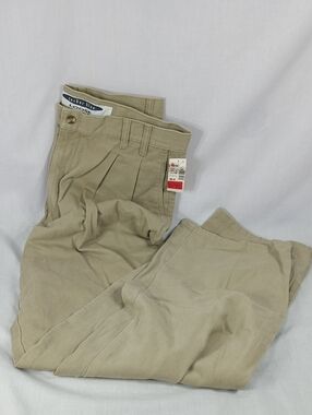 Anchor Blue Loose Light Khaki Pants 33W X 34L